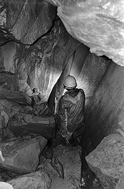 Jaskinia Niedźwiedzia - Beskid Sądecki fot A. Antkiewicz-Hancbach
